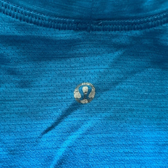 Lululemon men’s short sleeve - Picture 3 of 3